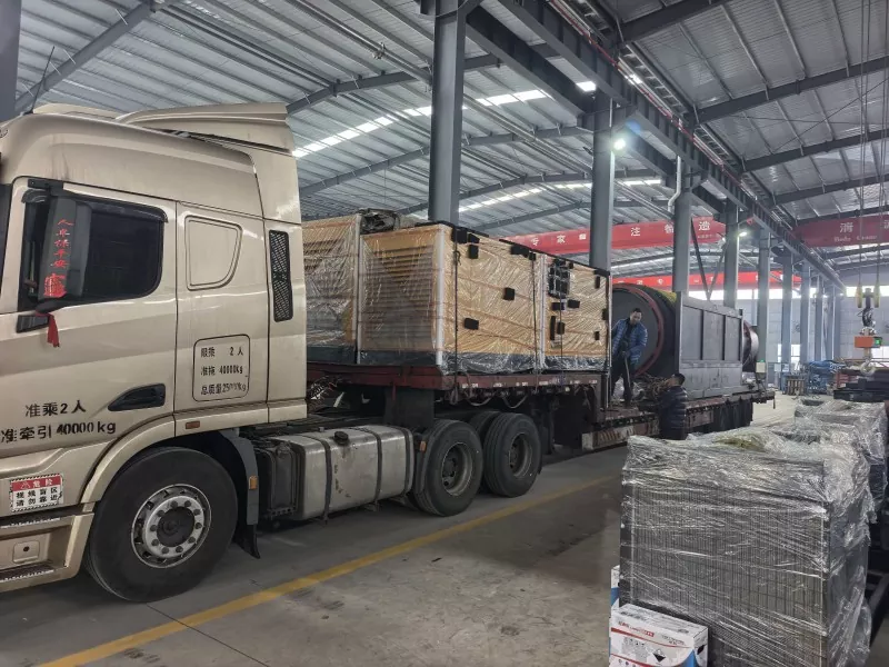 Máy khai thác Jinqi vận chuyển một lô thiết bị hỗ trợ và tách trống đến Nga