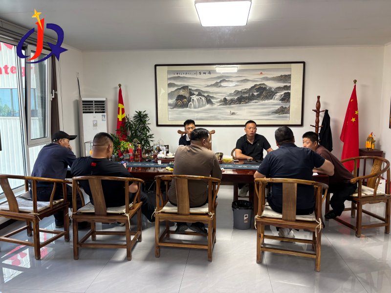 Các khách hàng vàng sa khoáng Nam Mỹ đã đến thăm Máy khai thác mỏ Qingzhou Jinqi để kiểm tra nhà máy.